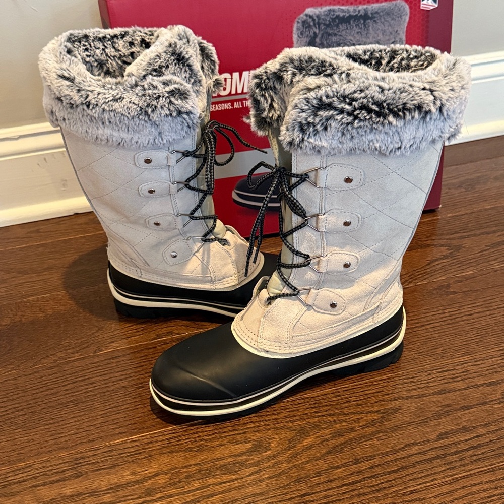 KHOMBU winter boots - womens size 8 NEW IN BOX - Picture 2 of 6